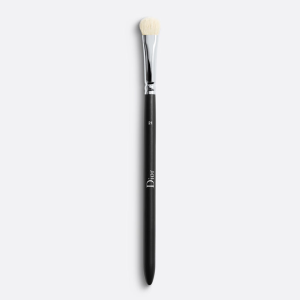 Dior- Backstage Eyeshadow Shader Brush